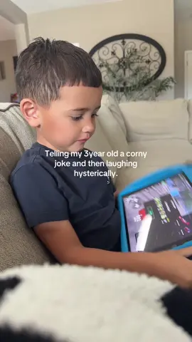 He was so mad 😂 I got punched for this one😭😭 #funnyjoke #kidsoftiktok #trending 