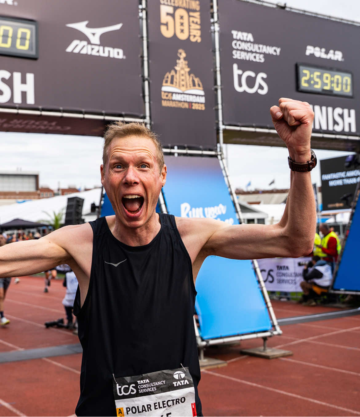 The final second. The biggest feeling.  #marathon #finishline #emotion #amsterdam 