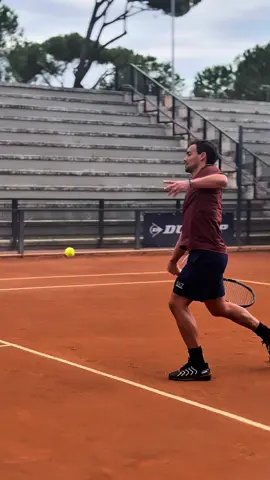 Non è Pascal vero? 🤔 #ballandoconlestelle #tennis 