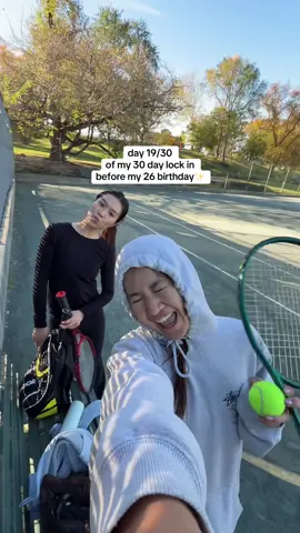 day 19/30- a tired tuesday ✨ nyc vlog, locked in, trying to eat healthy as a food blogger HAHA 