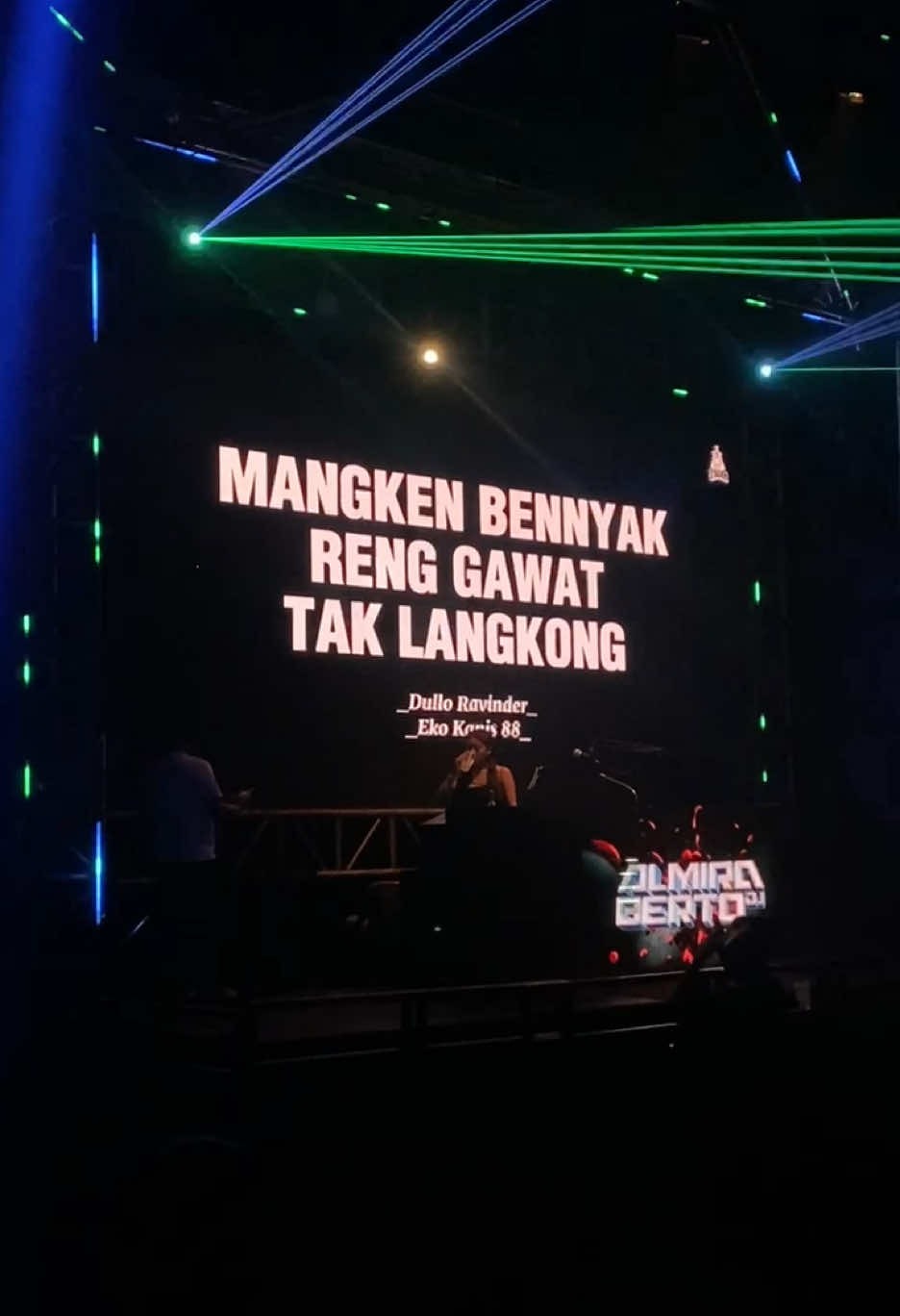 🕺🏻#fyp #stationtop10surabaya #surabaya24jam 