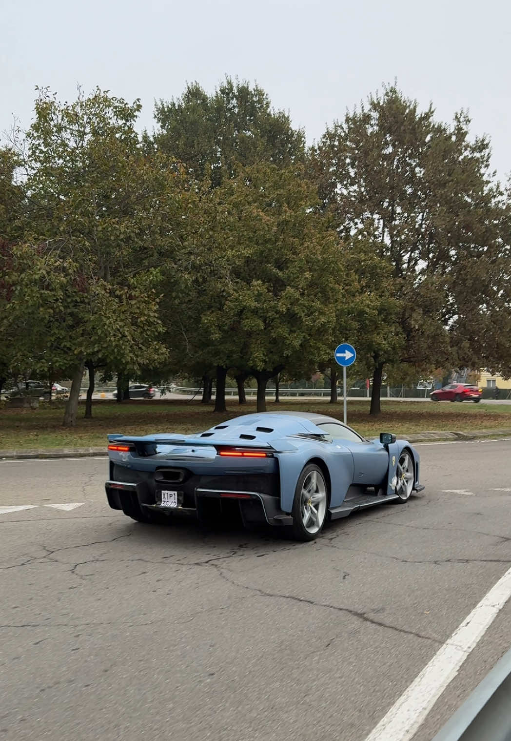 Brand new 3.6M€ Ferrari F80 out in Maranello #ferrarif80 #ferrari #hypercar 