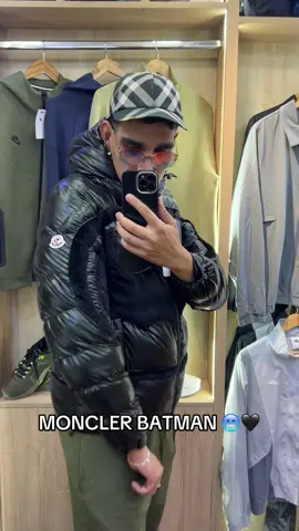 JACKETS 😍 MONCLER 🥶 BATMAN 🦇 MASTER QUALITY 💯 #monclerbatmanjacket #vypシ✌️❤️ #شعب_الصيني_ماله_حل😂 #vypシ #exsplore_اكسبلور 