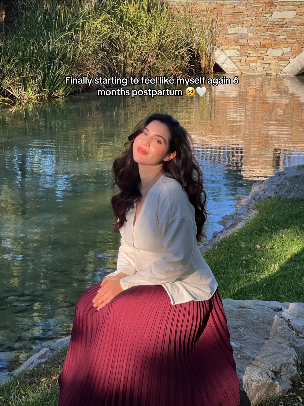 It's such a strange experience not feeling like myself. People always said it wouldn't be easy, but I never fully understood until I went through it. Anyway, I took some pictures because I was having a moment where I felt cute. 🥹