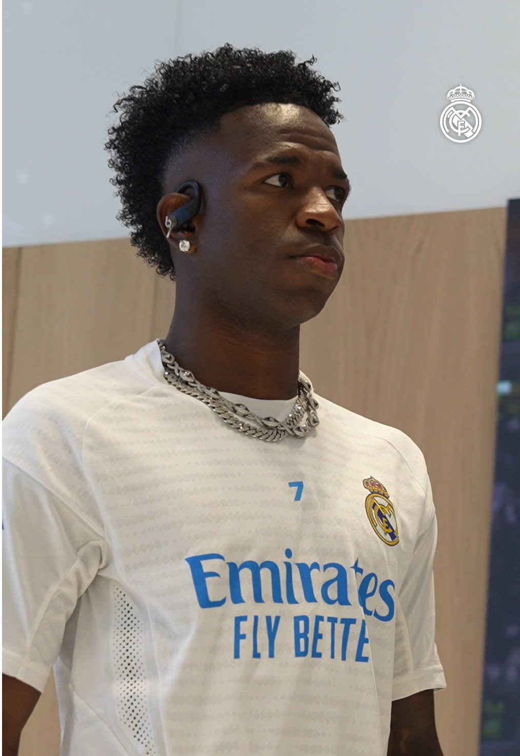 🎥 Our arrival! 🔜 #UCL | #RealMadrid 