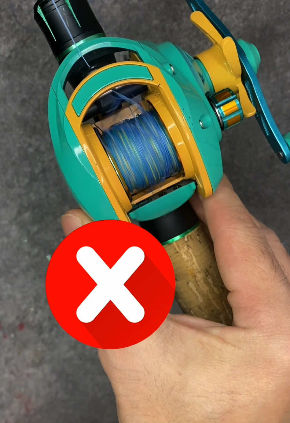 How to properly wind fishing line onto a casting reel ! Fishing reel setup! #reelsetupfishing #reelfishing #castingreel #fishingtipsforbeginners #diyfishing 