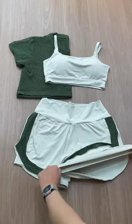ID: CDZ-ZYM-JER  O CONJUNTO FITNESS DO MOMENTO, short duplo, top com bojo removível e cropped!! Compre o seu. #conjuntofitness #acheinashopee #roupaacademia #shopee #lookacademia 