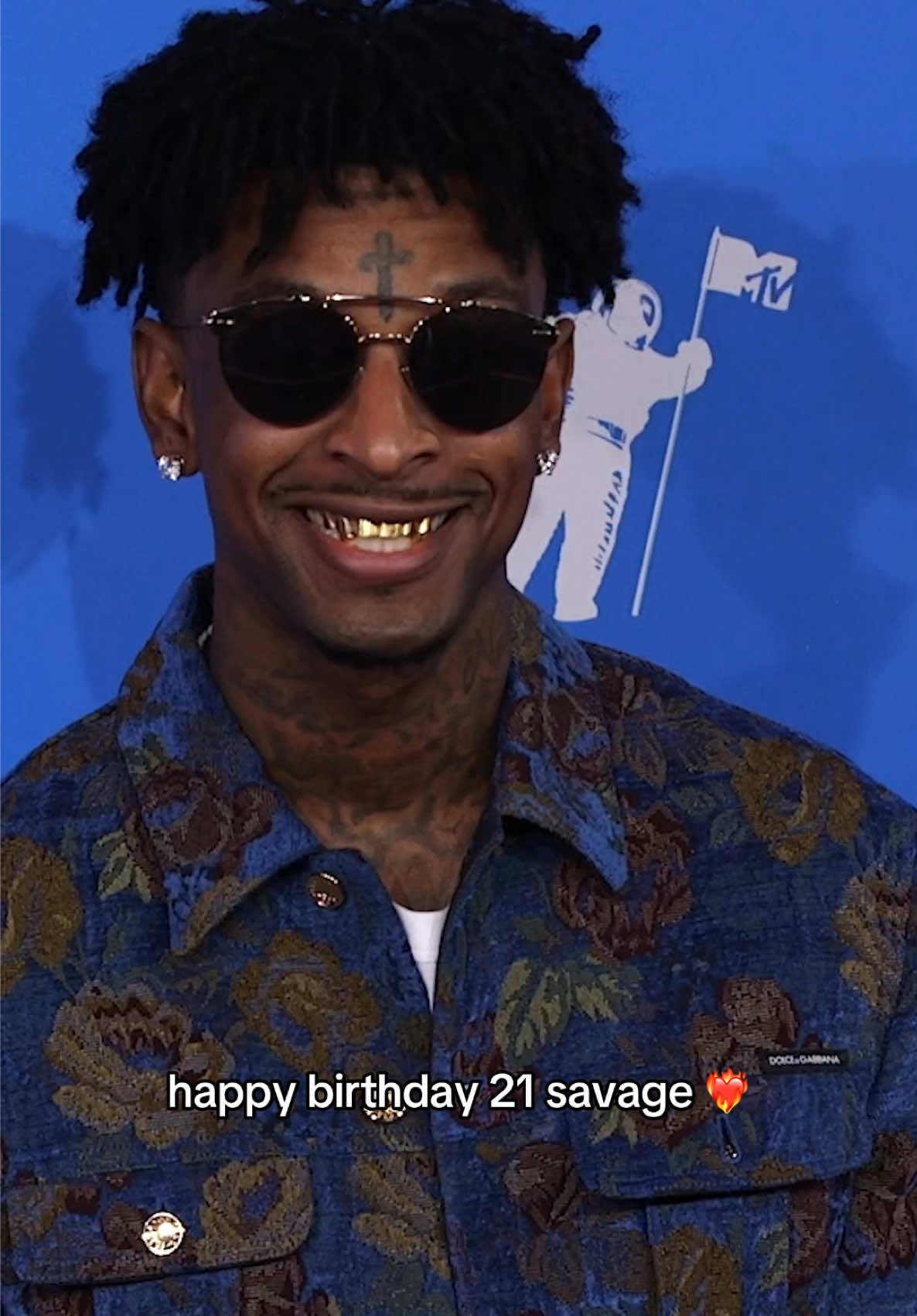 happy birthday to the one and only @21! 🔥 #21 #21savage 