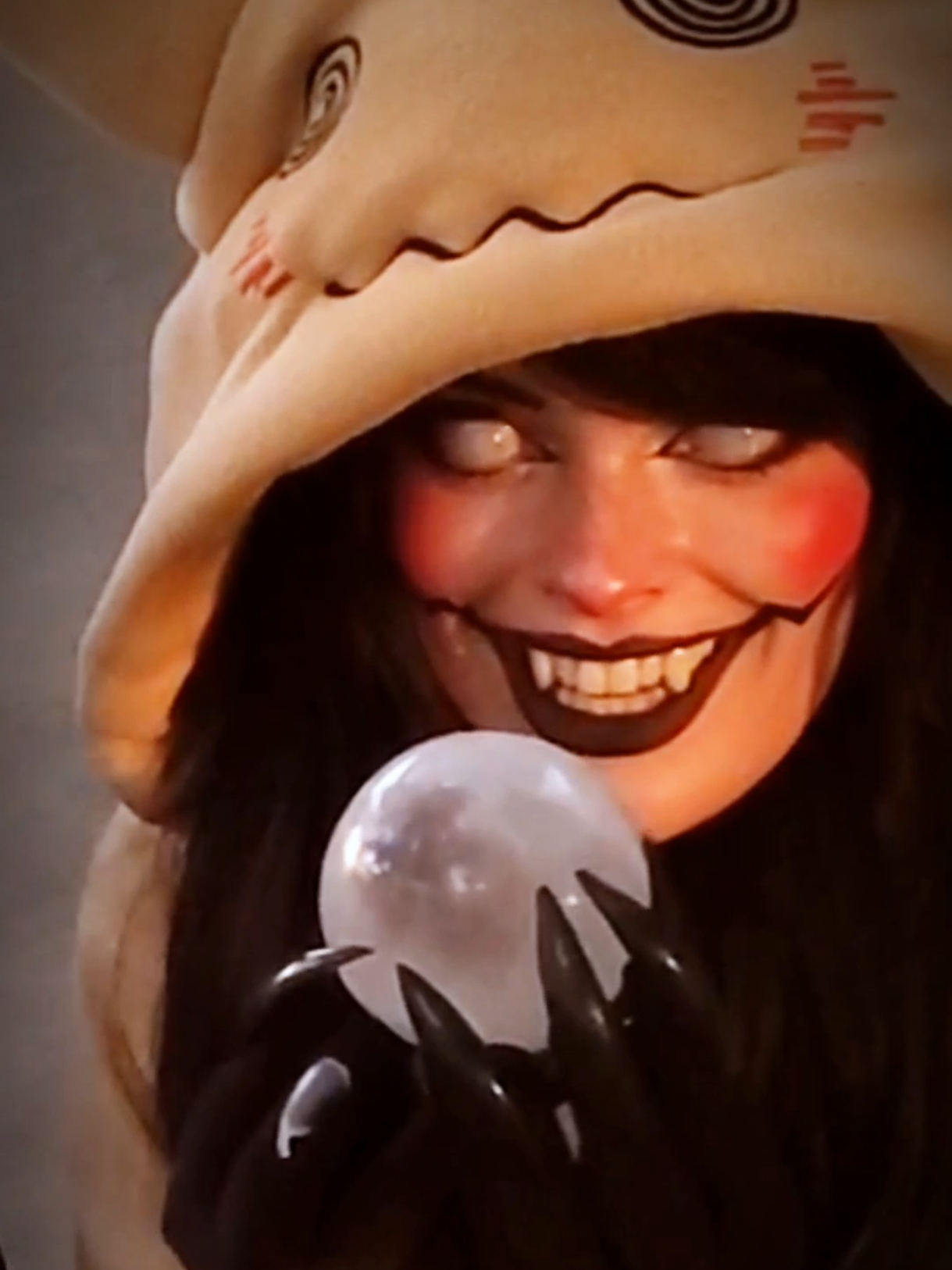 Mimikyu got the life orb 😂 hex maniac is @Charleemanderz ! #pokemon #hexmaniac #mimikyu #dimension20 