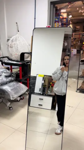 Oferte 💥 Pasqyre  👉A2056 🏷️2490 leke Porosit tani!🛒 📩 Na kontaktoni për çdo pyetje në DM. 📞 +355 69 331 0003 #buzistore #buzi #buzial #buzistoreal #tirane #vlore #korce #sukth #elbasan #fier #durres #shkoder 