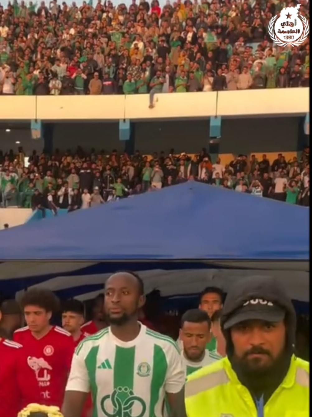مانزي وجهاد يتحدثان عن أهازيج الجمهور بصوت موحد مع أغنية 