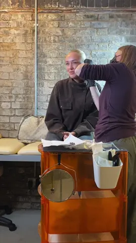 Smoothie x AURUM.Ldn - the Implantium™ era begins 💎 #titaniumearrings #earpiercing #flatback 