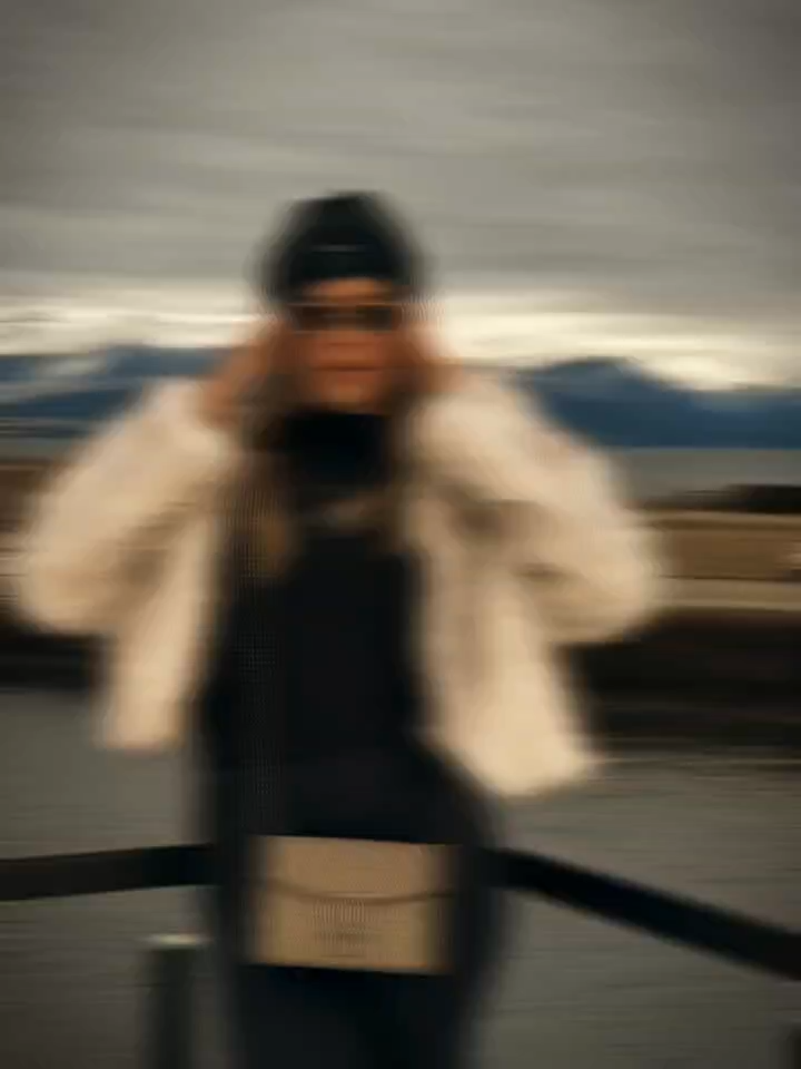 oi amores vamos ajudar minha do crescimento dela @milenamacal obrigada a todos !