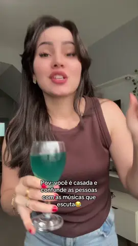 E como confunde viu 😂😂😂 #casada#meme#humor