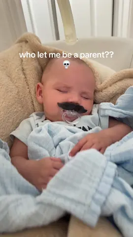 Not me waking him up 😭😭 I can’t stop laughing #millennialmom 