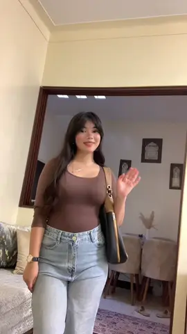 Hello i’m shelley duvall🫦                     #uni #outfitideas #unioutfits 