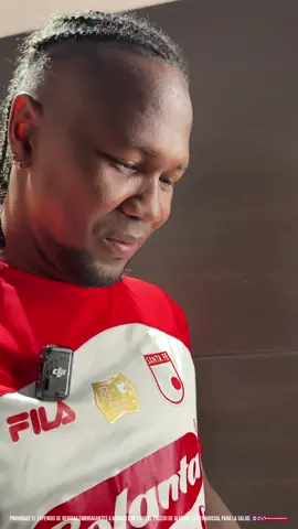 Hugo Rodallega ya tiene la nueva lata Aguila edición especial Campeón #santafe #cisf #independientesantafe 