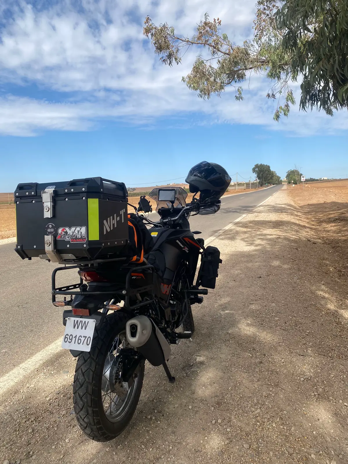 Lay7 l’body #FreedomOnTwoWheels #motorcycle #100k #tiktokviral #views 