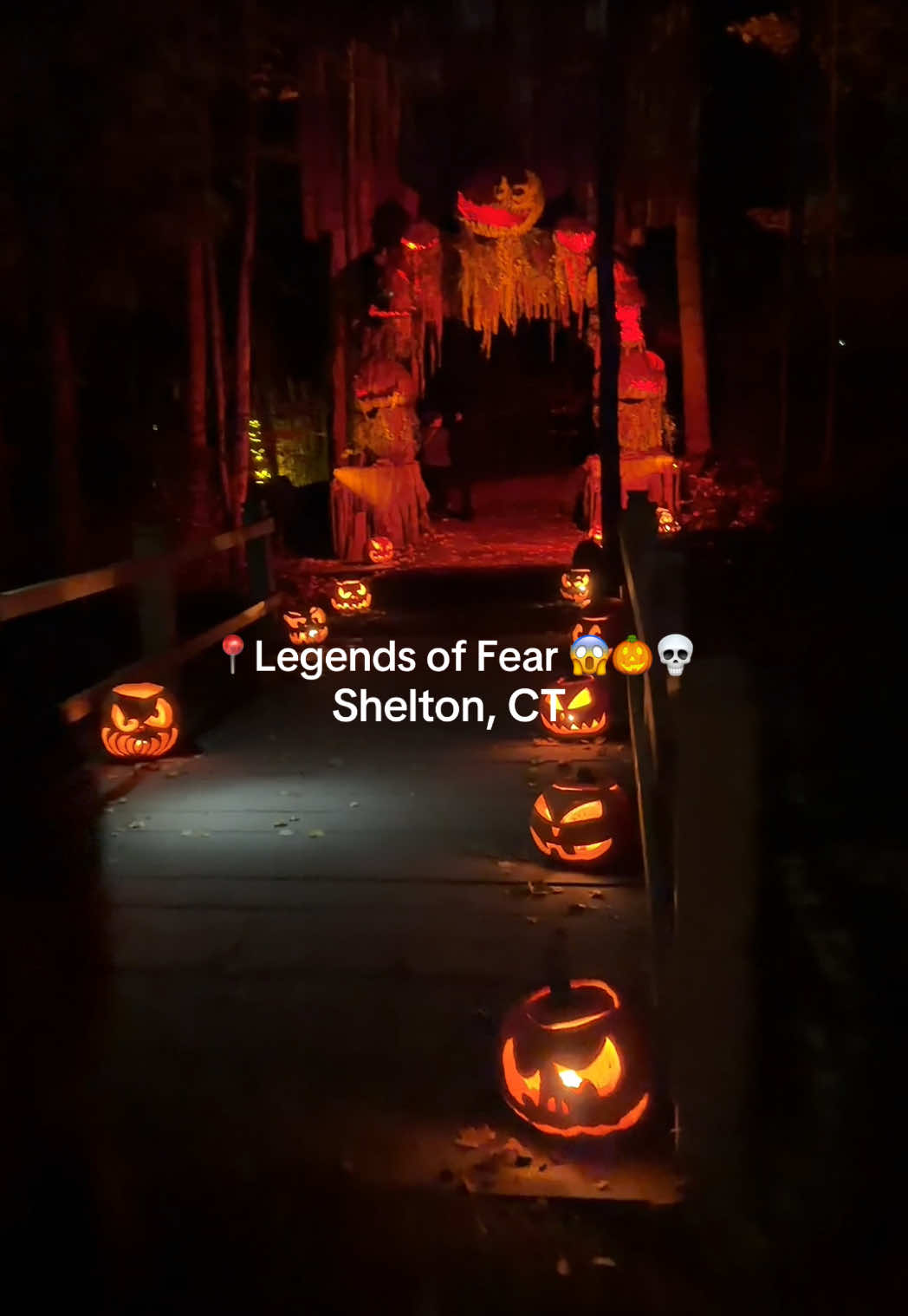 Spooky trail 🎃👻💀 #spookyseason #halloween #sheltonct #legendsoffear #trail #halloweentraditions #activities #thingstodoct 