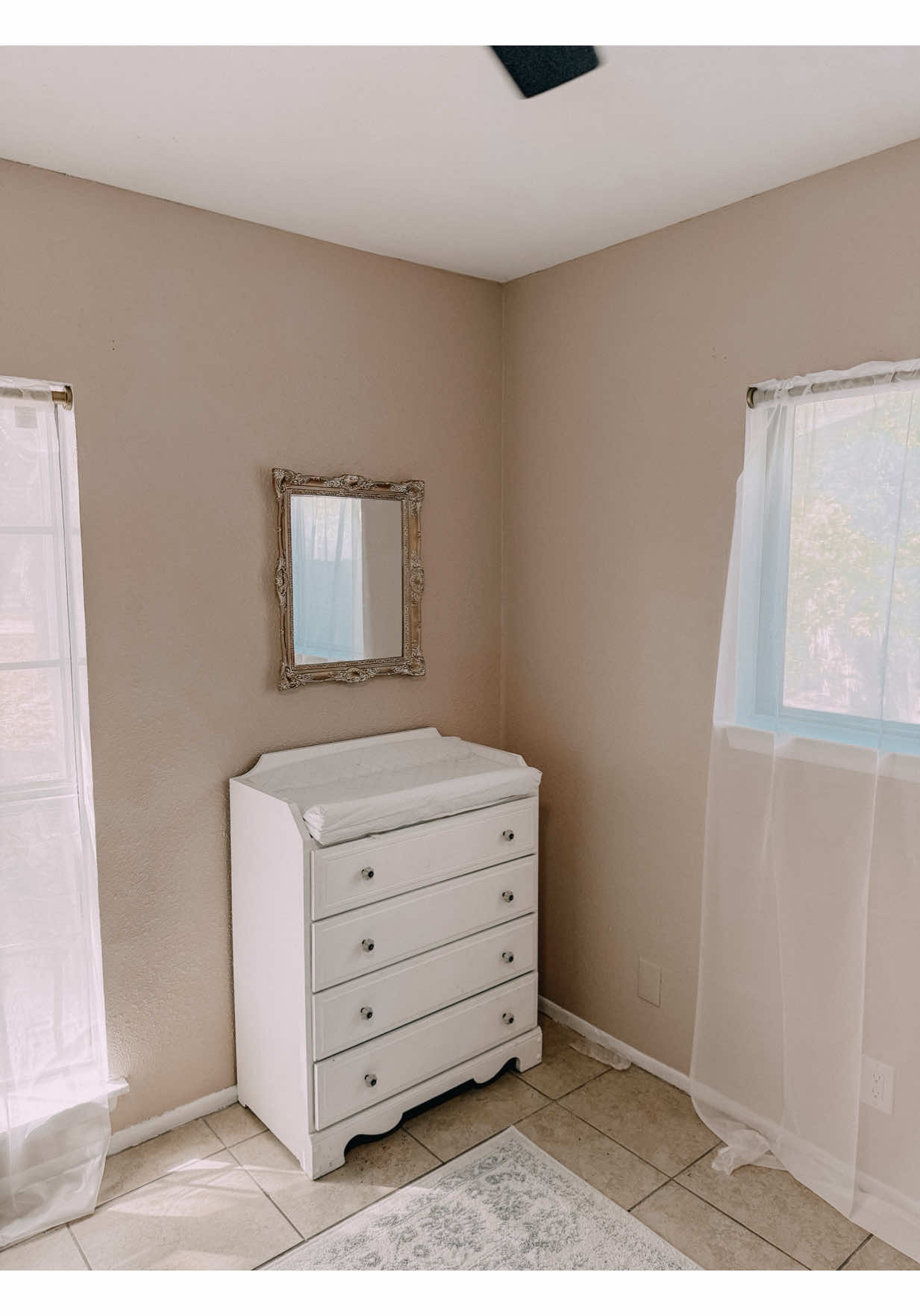 my dream crib 😍  . . . #babygirlnursery #nurseryinspo #pregnant #girlmom #decoratewithme 