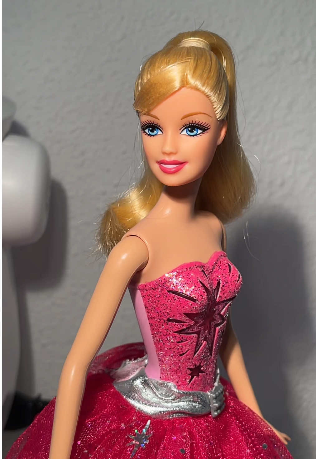 Barbie a Fashion Fairytale ✨🧵🪡 #barbie #barbiemodamagicaenparis #barbieafashionfairytale #dollcollector #creatorsearchinsights 