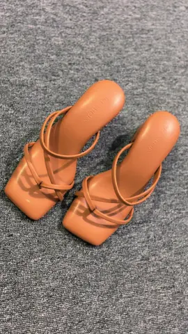 Karlina Heels 5 cm#heels #helswanita #sendalwanita #sepatuwanita #hels 