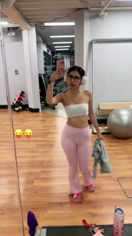 the glitch is your phone 💯💯 #gymtiktok #gym #fypシ゚viral #trending #gymrat 