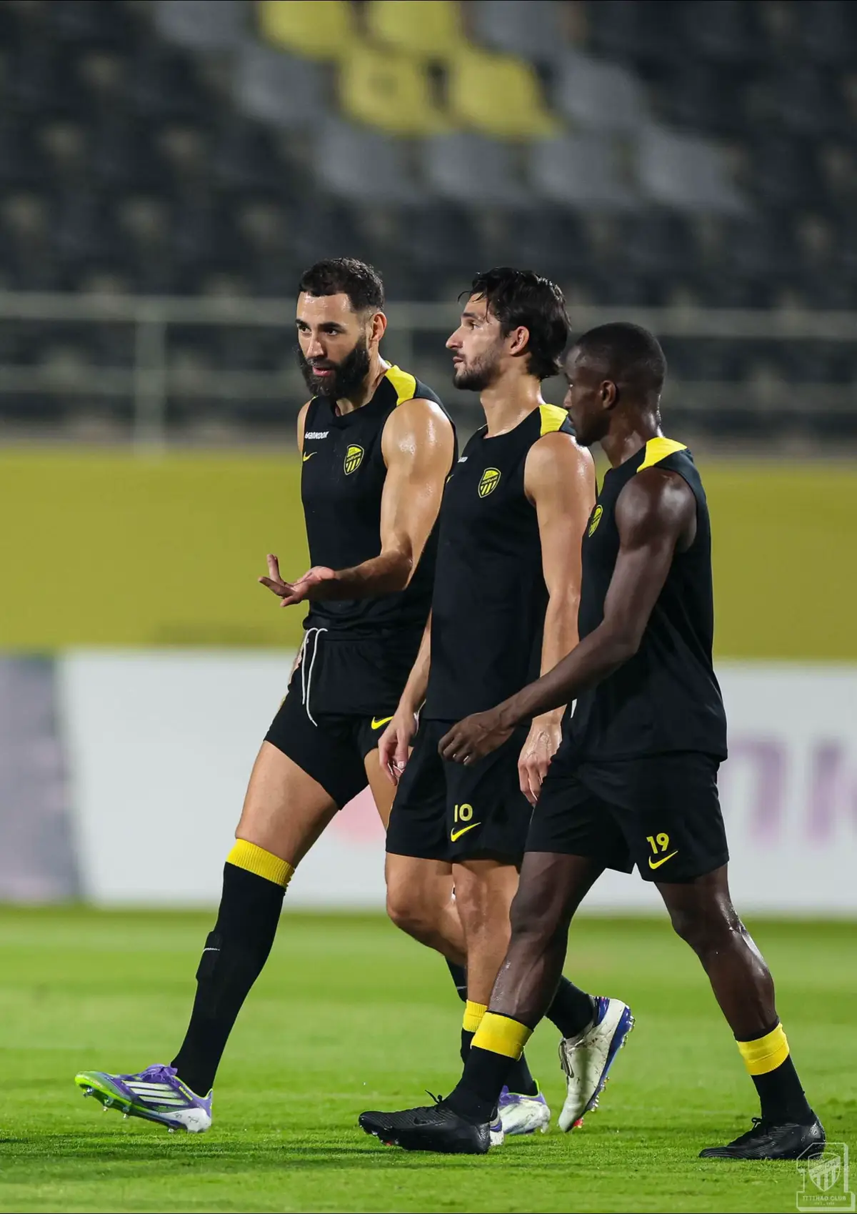 تدريبات #الاتحاد تشهد مشاركة 