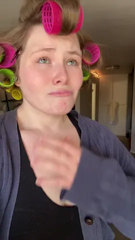 SHOUTOUT to @Apple TV for the amazing #palmroyale party last night and letting me live out my 1960’s fashion fantasy #1960saesthetic #palmroyaleappletv 