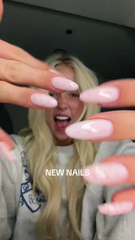 my new nailsssss #fyp #nailinspo #autumnnails #polkadot 