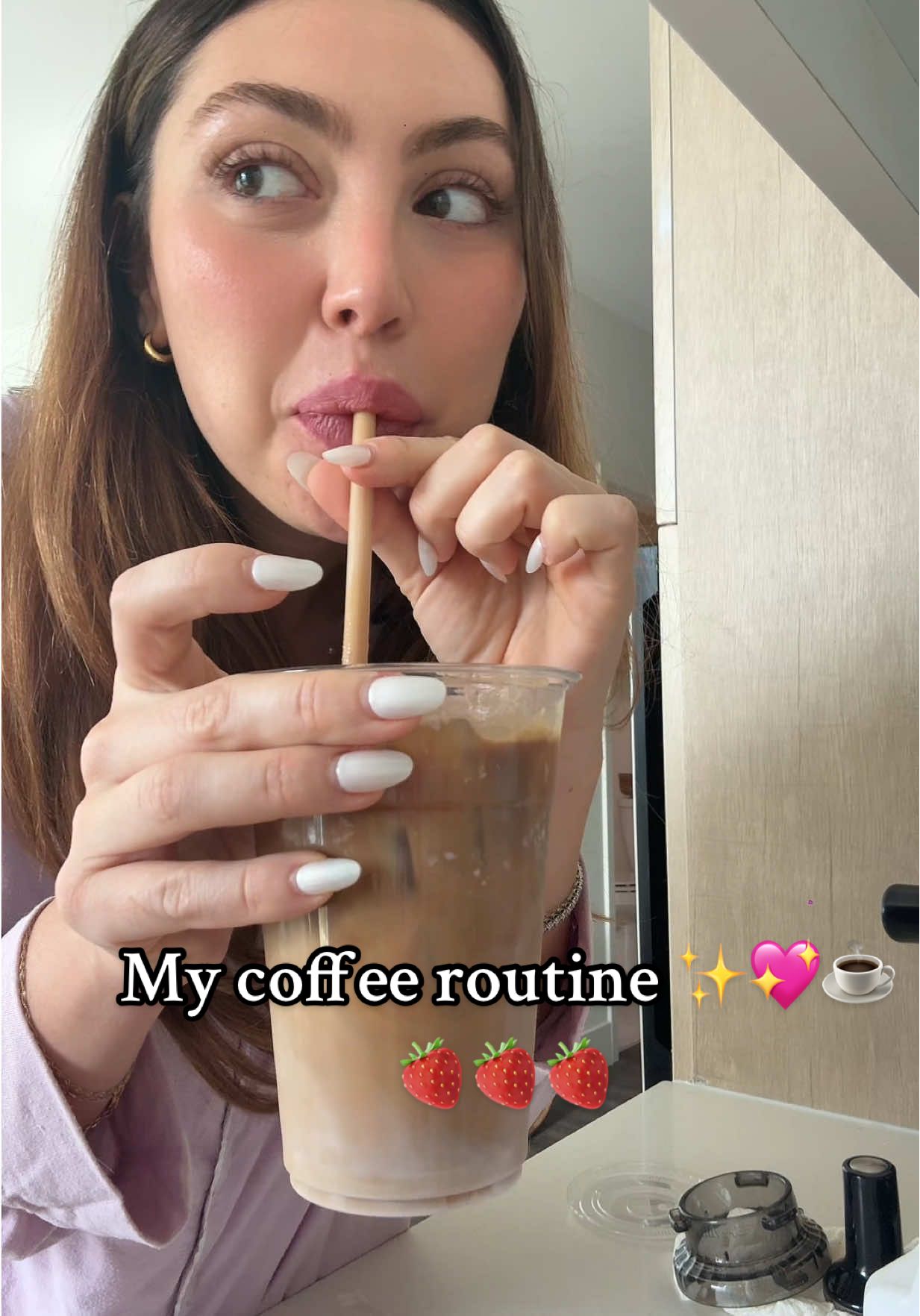 I need to try banana next 😝 #morningroutine #coffee @Crushed Tonic #coffeetiktok #Vlog #crushedtoniccollagen 