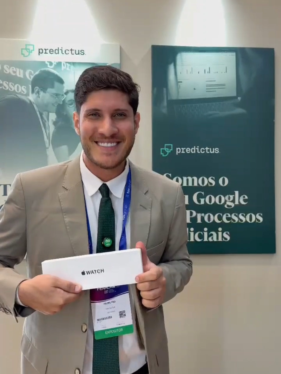 Estou aqui na Fenalaw 2025 no estande da @Predictus  #advogados #advocacia #departamentojuridico 
