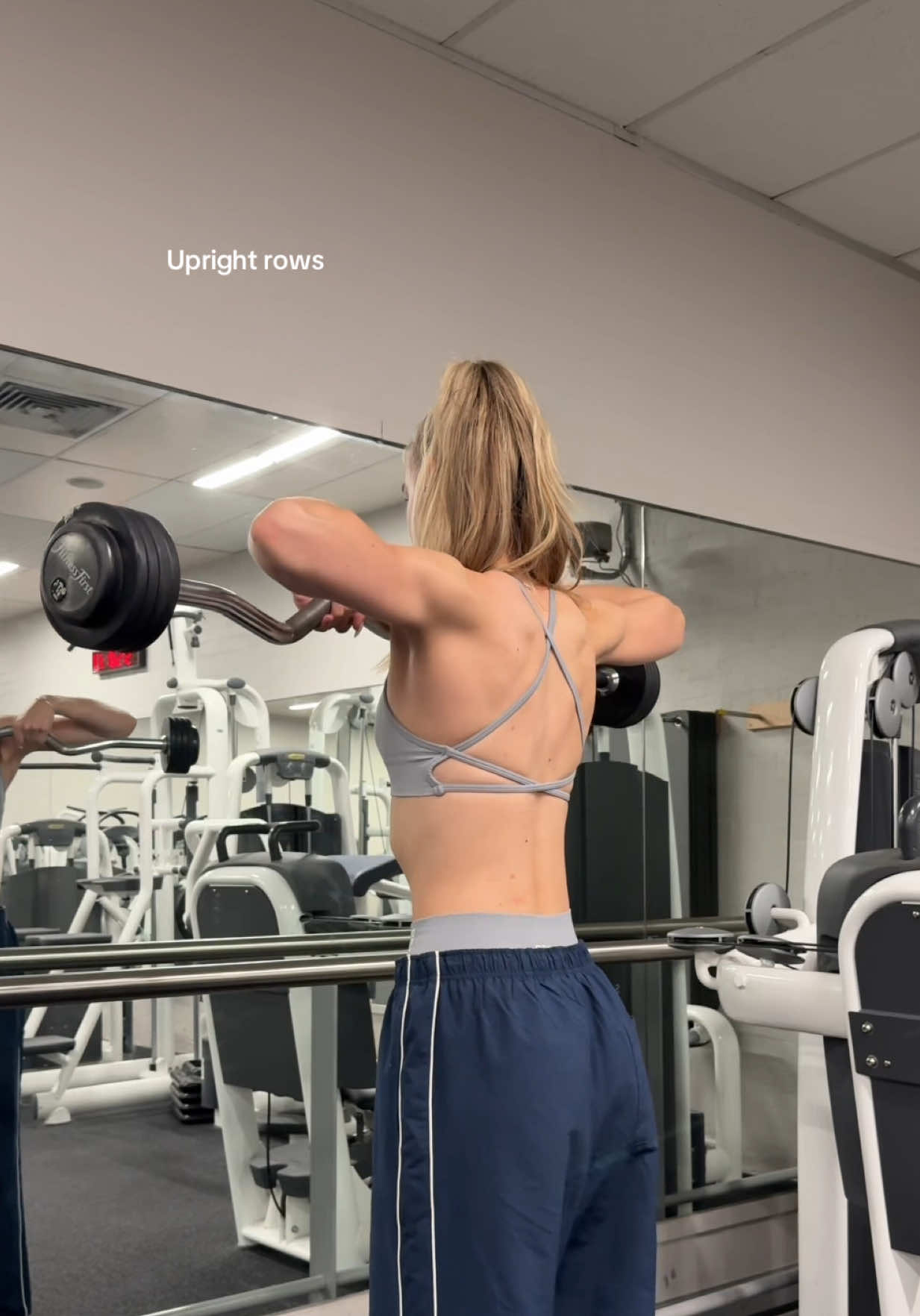 STOP skipping these exercises 👏🏽👏🏽 fit is @DFYNE !! #gymgirl #upperbodyworkout #GymTok #backday 