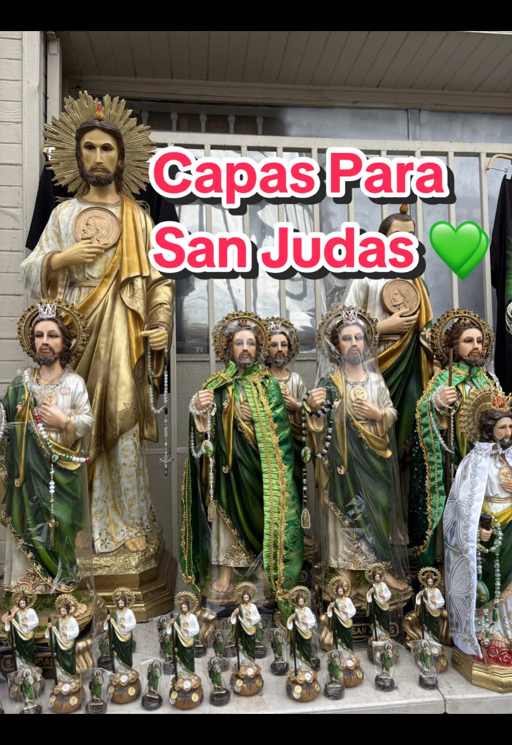 Capas Para San Judas Tadeo💚🙌🏼  559-724-0390. 209-595-5145.Tenemos tamaños desde 6 pulgadas - 6 Pies… acuérdense son piezas limitadas, entonces el que marque y pague primero se las lleva. ☺️🙏🏻 Muchas gracias a todos por su compra o simplemente una gracias también por los que comentan y miran los videos☺️ Acuérdense que pueden llamar al 559-724-0390 y 209-595-5145 #botanicalasalud #viral #sanjudastadeo💚 #fyp #milagros 