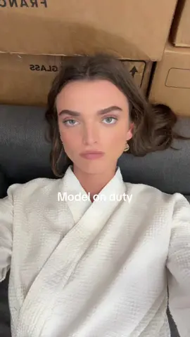 Working really hard #modeling #model #modellife #models 