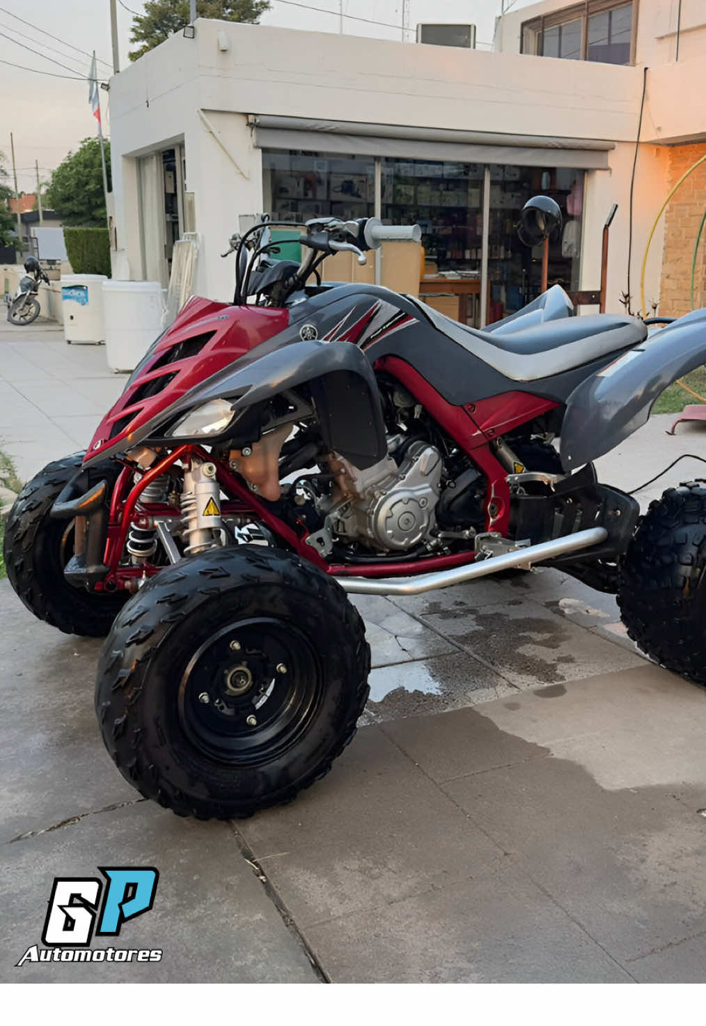 ⚠️ EN VENTA ⚠️ YAMAHA RAPTOR 700R -Modelo: 2008 -Kilometros: Menos de 30hs de uso -Precio Final: 9.200USD$ -Service realizados en tiempo y forma. -Papeles al dia. -NO TOMO NINGUN TIPO DE CUATRICICLOS. -PERMUTO SOLO POR AUTOS. agregados: -Escape Most unlimited carbono. -Ensanchadores en las cuatro ruedas. El vehículo se encuentra inmaculado nada por hacerle. 3491 41-4170 (Guido) 3491 46-1632 (Pedro) #raptor #raptor700 #viral #yamaha #viral 