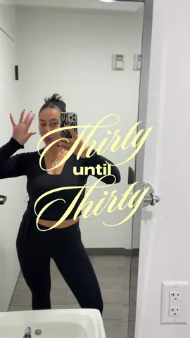 Try a new workout class ✅ but the way I was sore for a whole week after this is WILD #30thbirthday #30daychallenge #birthdaycountdown 