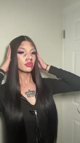 3/31 Jennifer's Body 🩸 Using @ColourPop Cosmetics French Kiss lippie & Girls Night Out eyeshadow pallet x @bratz & @NYX Professional Makeup Matte Bronzer #jennifersbody #halloweenmakeup #fyp #tiktokviral #makeuptutorial 
