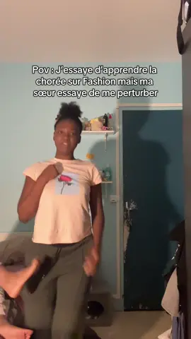 Un élément perturbateur cette fille 😭 par contre j’ai toujours du mal avec la partie de Keonho #fashioncortisdance #dance #cortis #cortisfashion #fashioncortis 