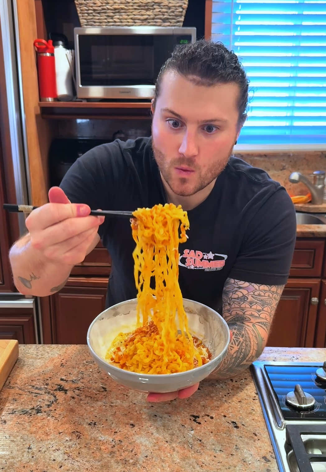 Easy Cheesy Sriracha Ramen 🍜  Available on TikTok Shop, H-Mart and Amazon! #cooking #ramen #Foodie 