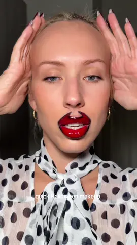 Easy Halloween makeup look #halloweenlook #halloweenmakeup #halloweenishere 