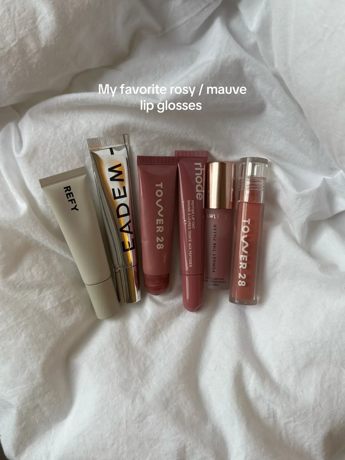 So perf for fall 🍁 @REFY @LAWLESS Beauty @rhode skin @Tower 28 Beauty @EADEM #lipgloss #mauve #lipcombo #fallmakeup #lipbalm 