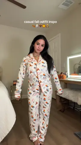 ok I’m done w the shirt I promise lol #grwm #outfit #fashion #beauty #fall