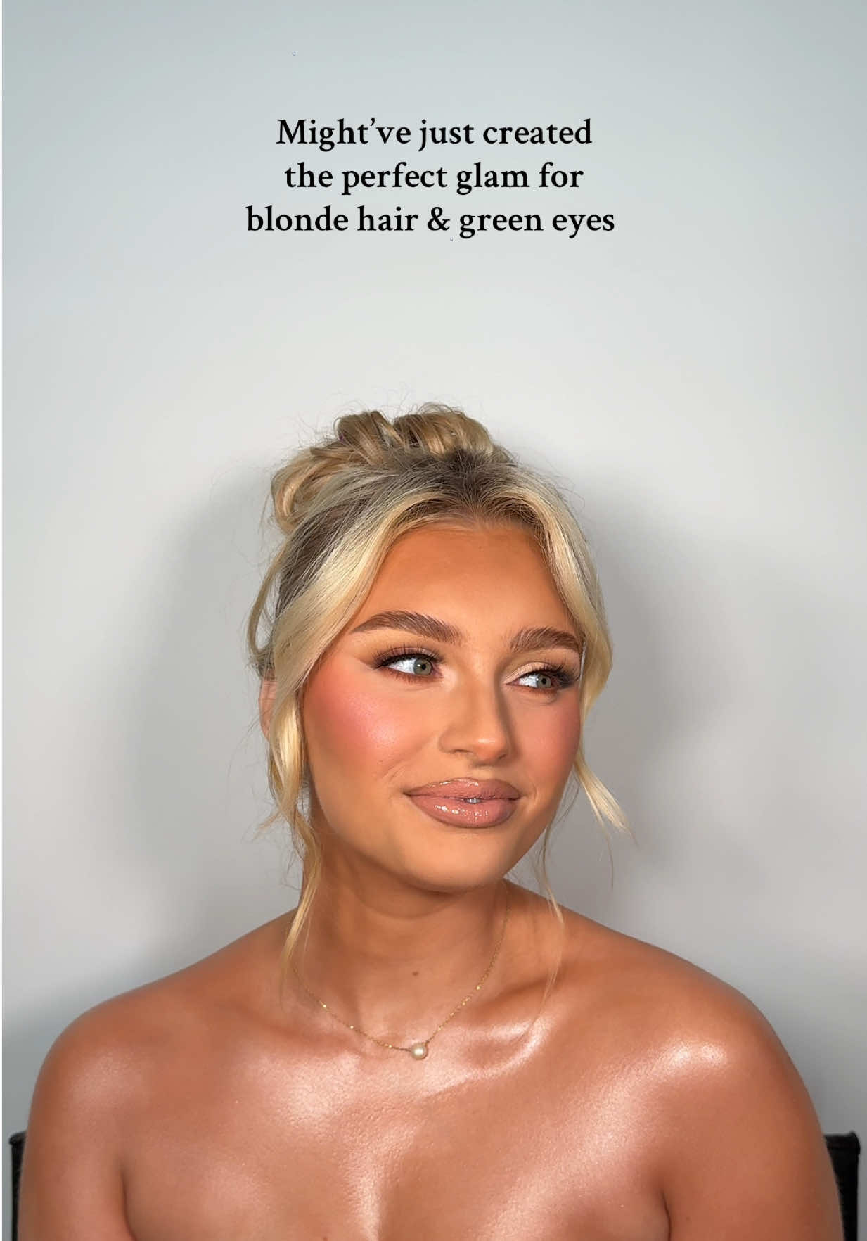 When I tell you I’m OBSESSED with the way this makeup turned out on @☆K Y L I E K A K E ☆  #makeupinspo #bridalglam #mua #makeupforgreeneyes #weddingmakeupartist 
