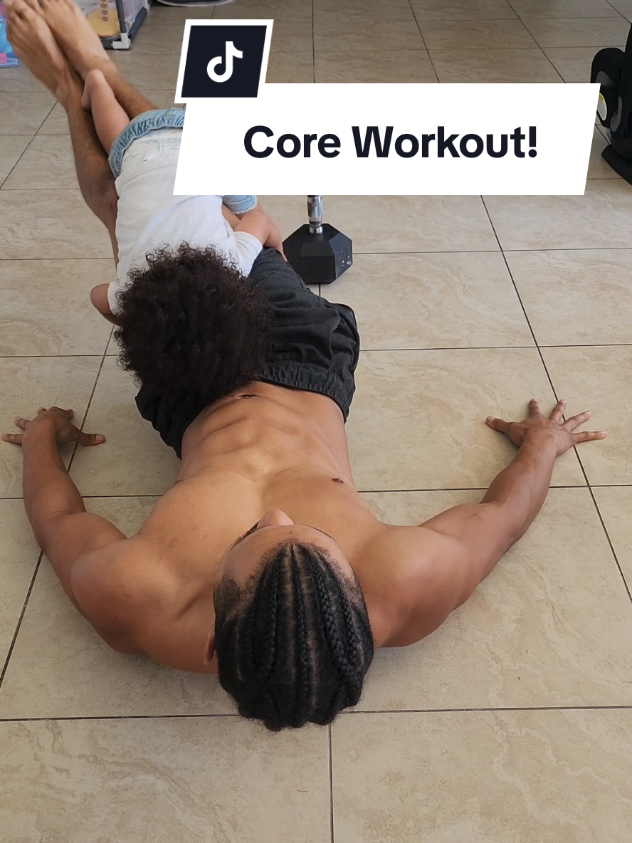 💪🏾👶🏾 Children make you stronger. #Core #Fatherhood #Strength #Calisthenics 