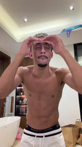 olha nós ai dnv 👆🏼🙄👆🏼