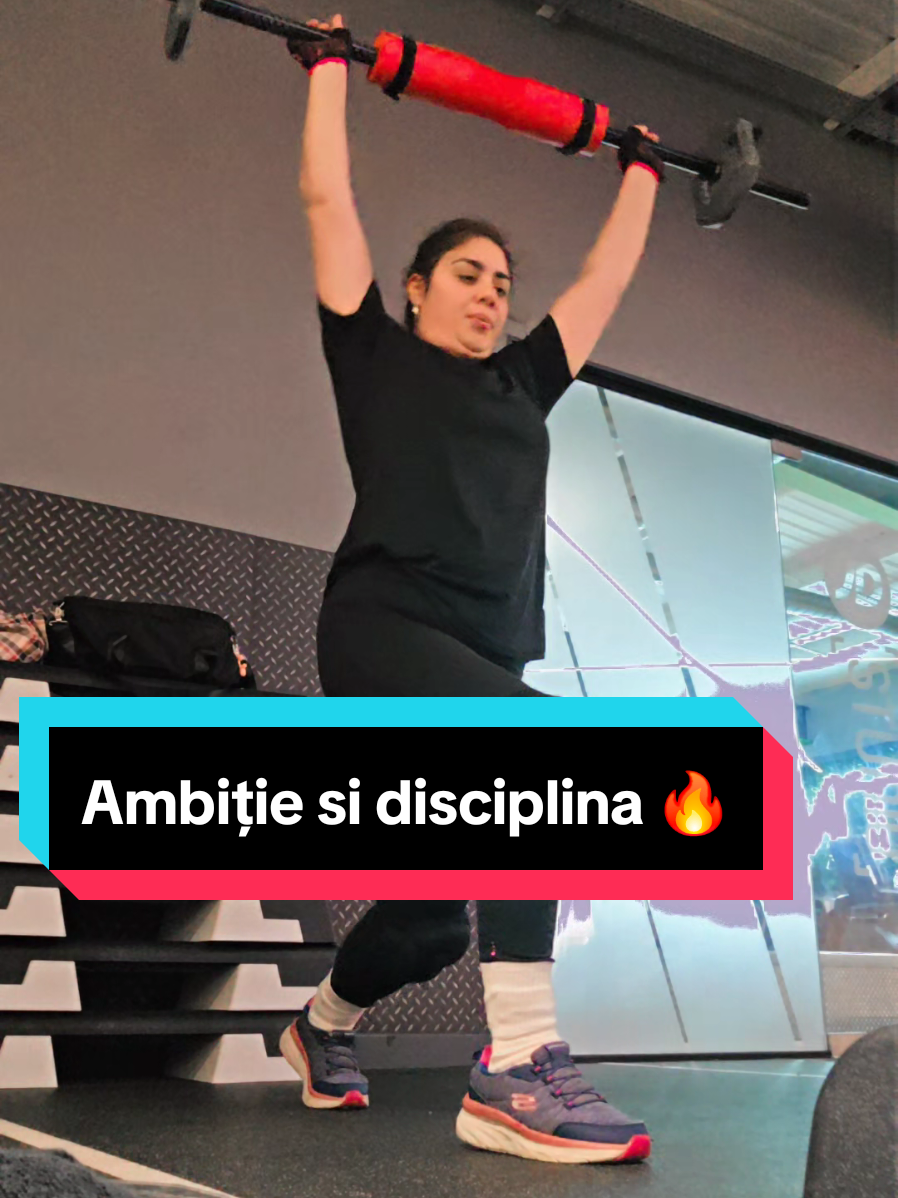 Jumătate de ora exercițiile astea pur si simplu nu mai știam de mine😂asta e partea1 partea a doua e la video anterior!#StrongerEveryDay✅️ #linkinbio🚨✨️💶💷 #gym💣 #Boodcamp🤛 #fullbodyworkout🔥@🇹🇩Alina Nanica🇬🇧 