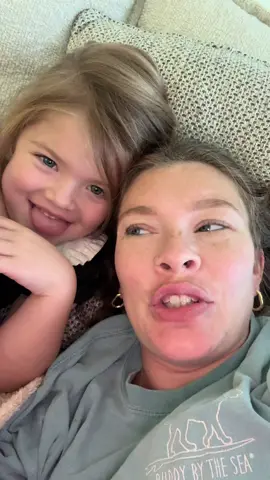 She’s the cutest!! Also, we’ve been using @SoCozy hair products and LOVE them!! 