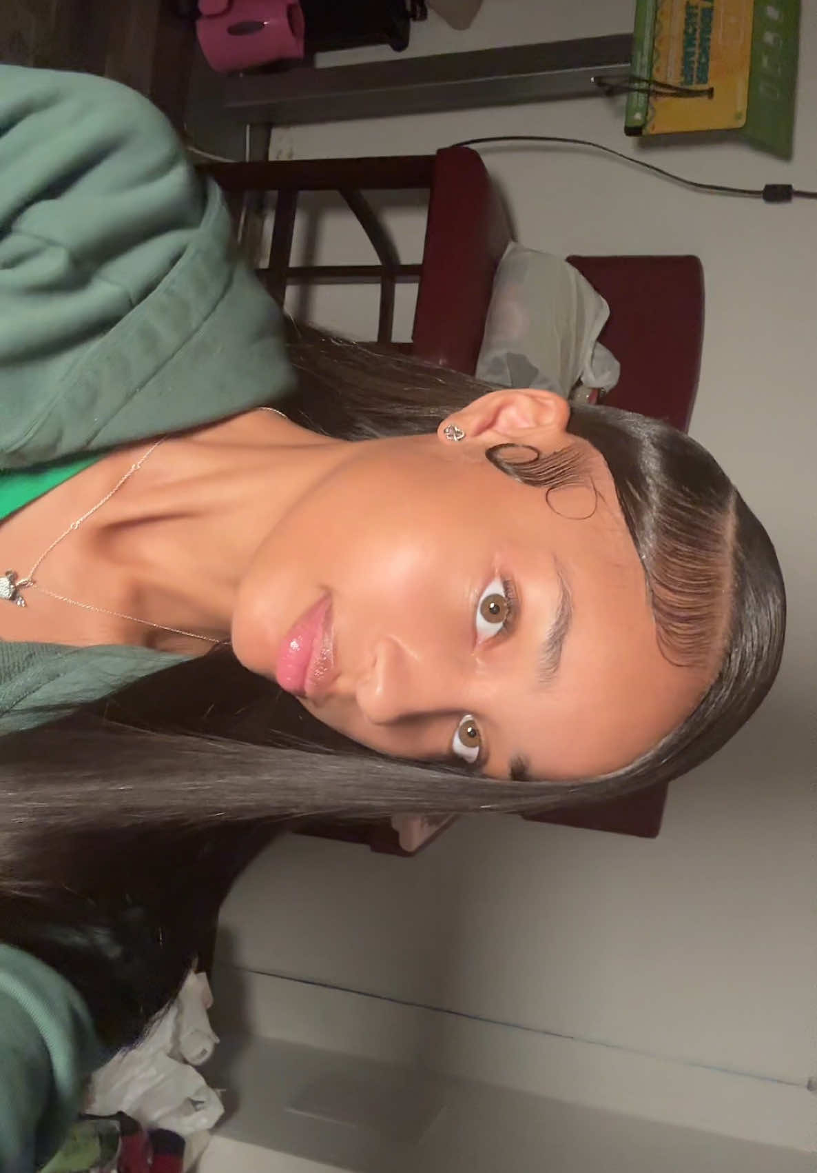Shout out to my service providers for keeping me tea 😌🤏🏽 #fyp #maintenancevlog #sidepart #nailinspo #hairinspo 