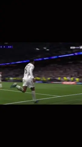 الف مبروك لعشاق ريال مدريد الملكي🤍✨ .  .  .  .  .  .  .  . #هلا_مدريد_دائما_وابدا👑❤ #ريال_مدريد #تصميم_فيديوهات🎶🎤🎬 #الشعب_الصيني_ماله_حل #كرة_القدم 